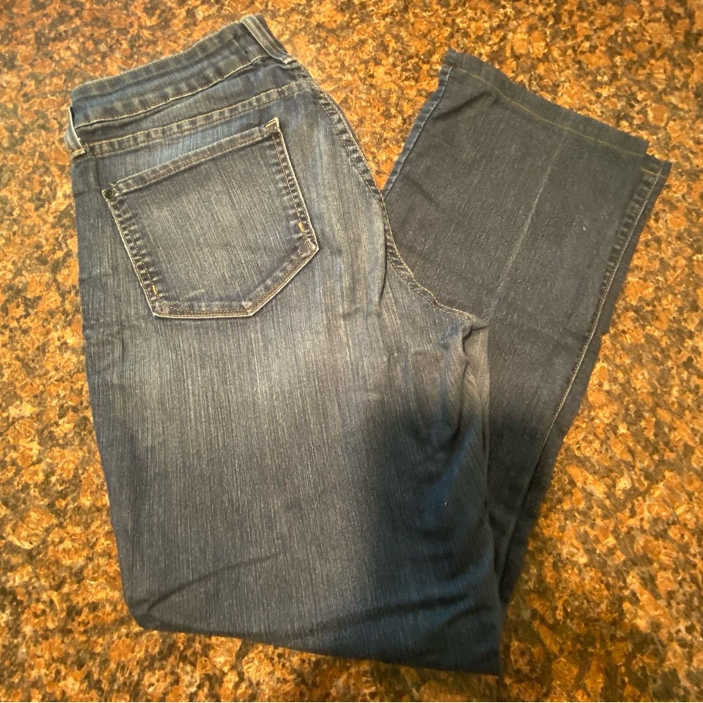 NYDJ women’s straight leg jeans size 10/28